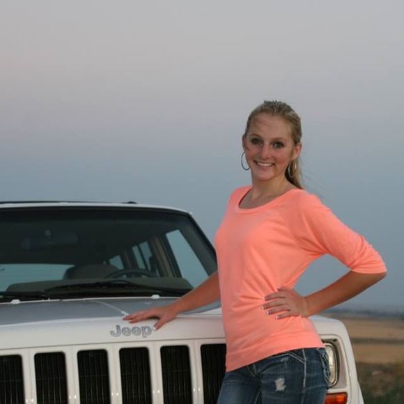 Meet your Posher, Kaylee - Picture 1 of 1